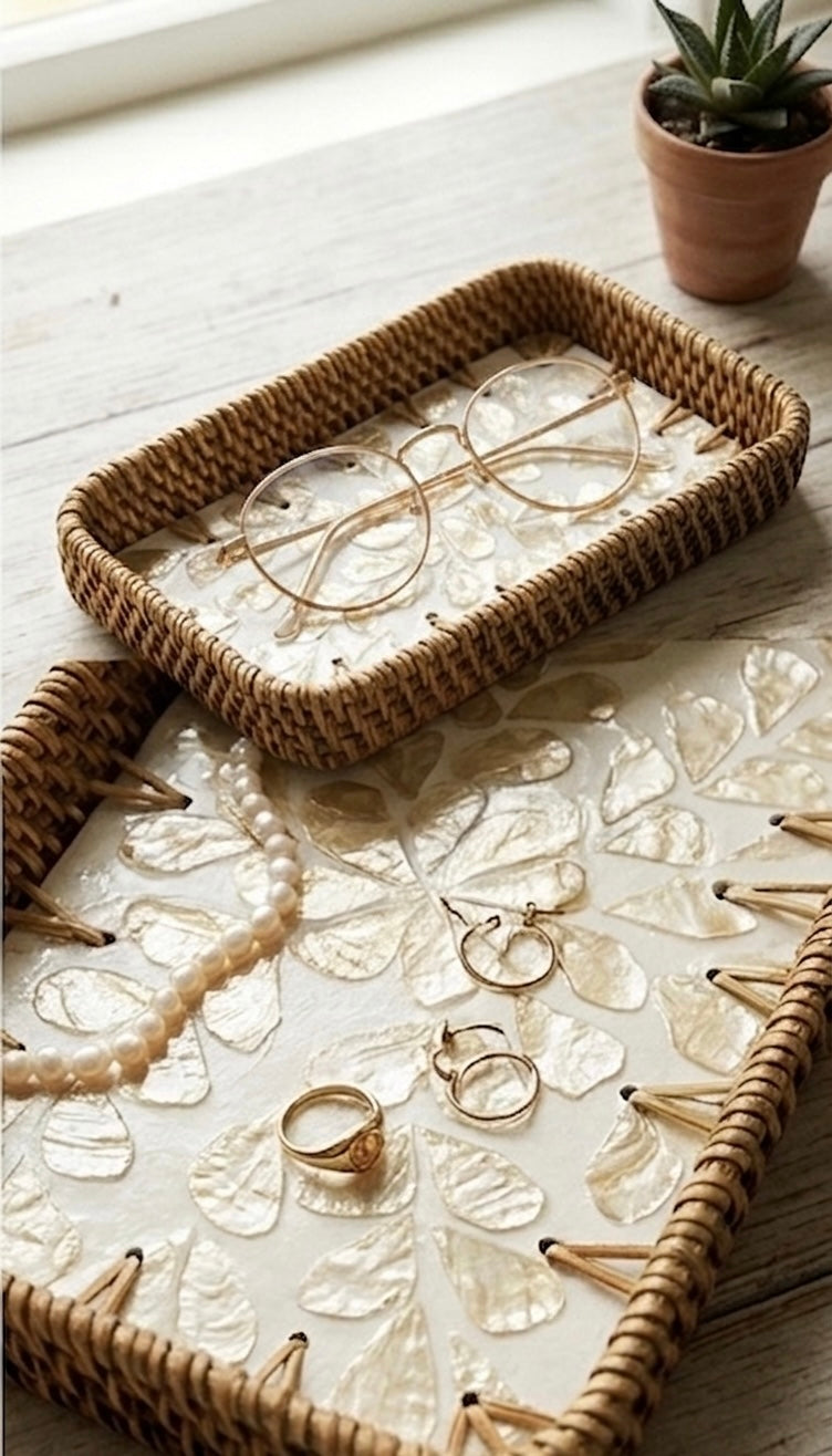 Small Woven Rattan Tray Decorative Organizer 22cm