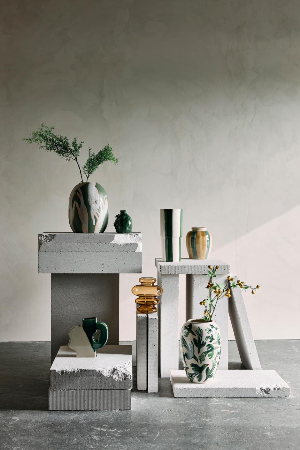 Ramia Vase, Green, Stoneware