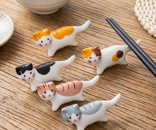 Ceramic Cat Chopstick Rest & Cutlery Holder – Cute Miniature Kitten Tableware Accent