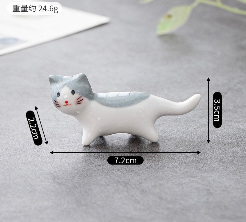 Ceramic Cat Chopstick Rest & Cutlery Holder – Cute Miniature Kitten Tableware Accent