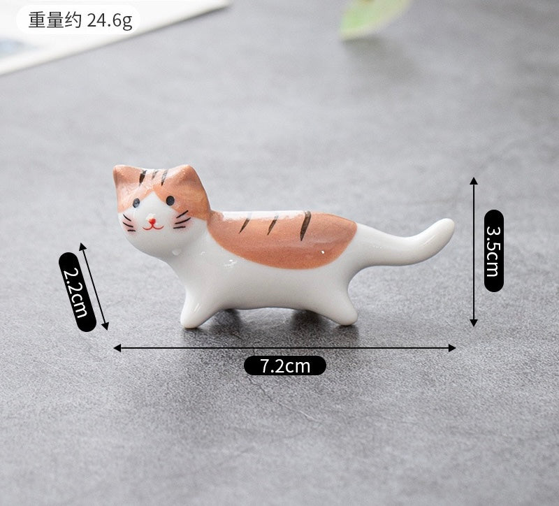 Ceramic Cat Chopstick Rest & Cutlery Holder – Cute Miniature Kitten Tableware Accent